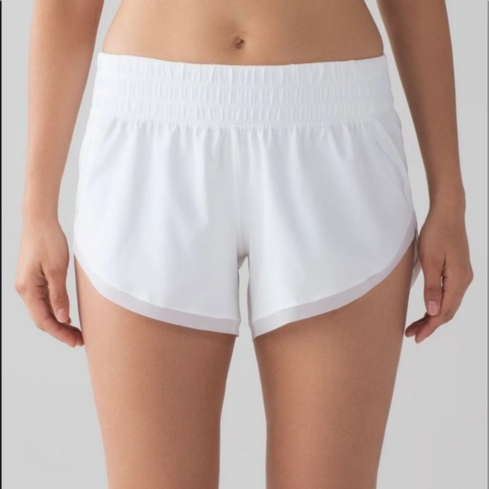 Lululemon Anew White Shorts 4" size 6